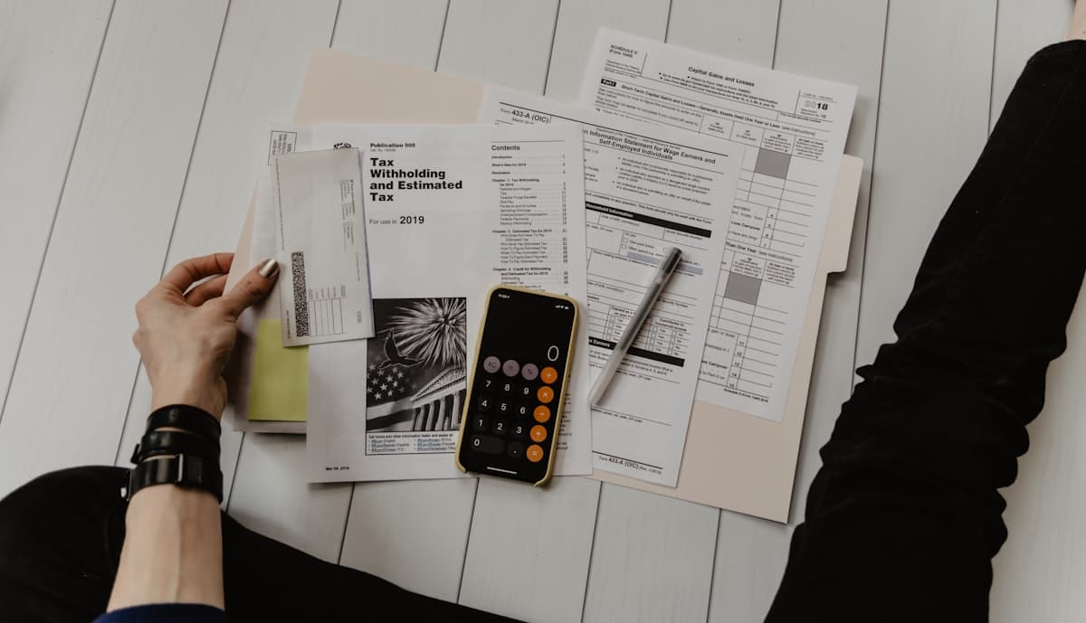 Calculadora y facturas, las cuentas reales del negocio